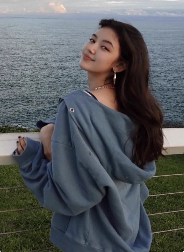 Newjeans thumbnail