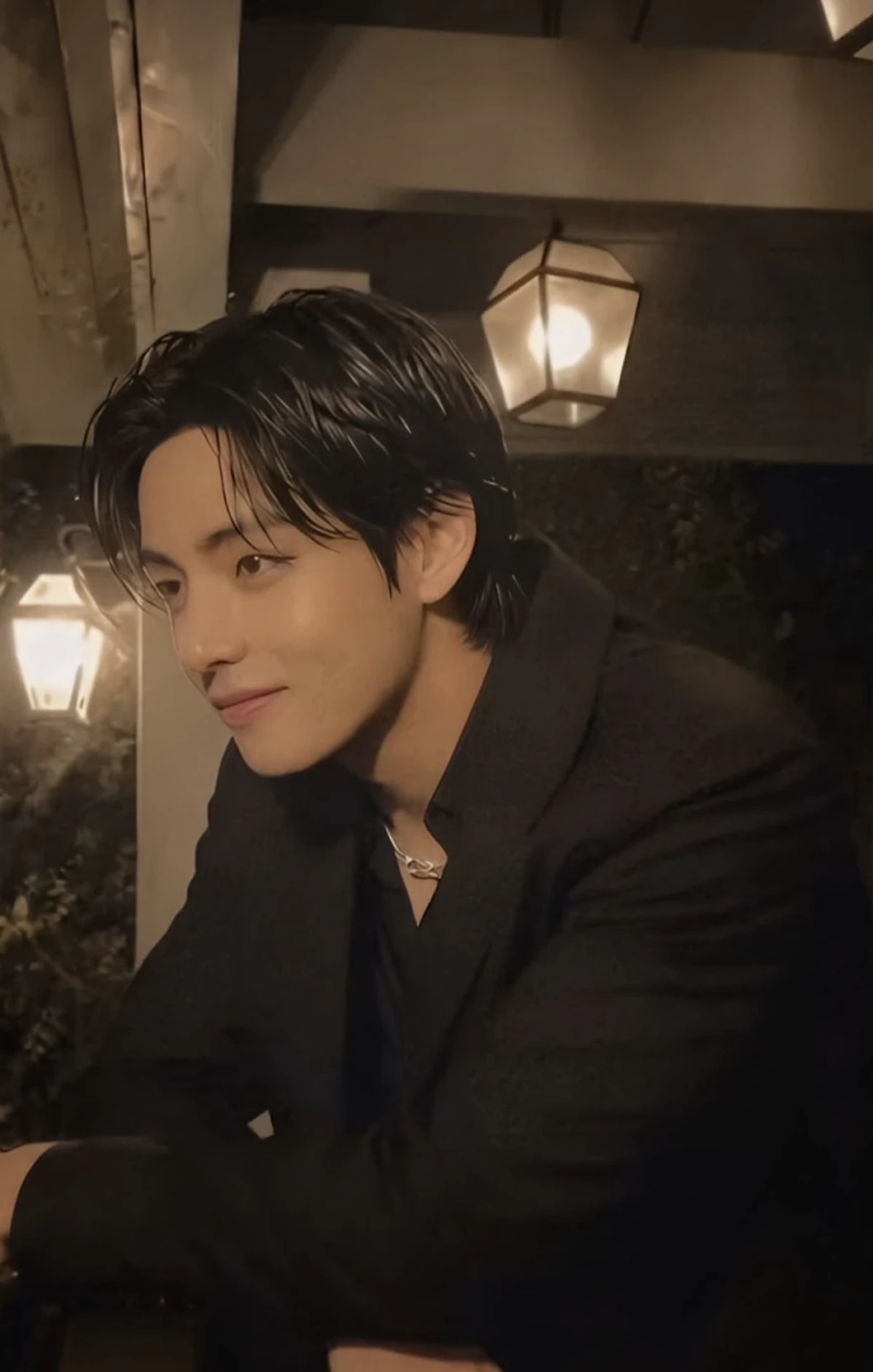 Kim Taehyung  thumbnail