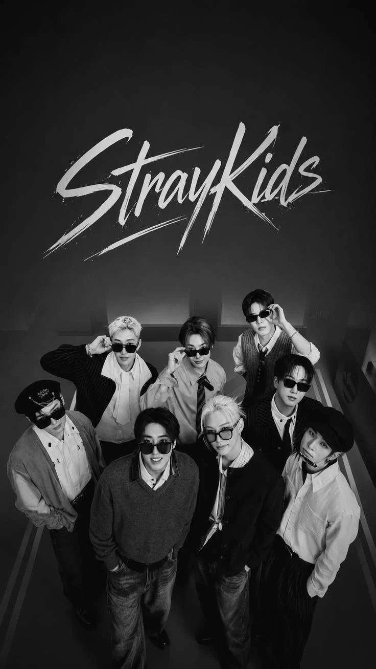 stray kids thumbnail