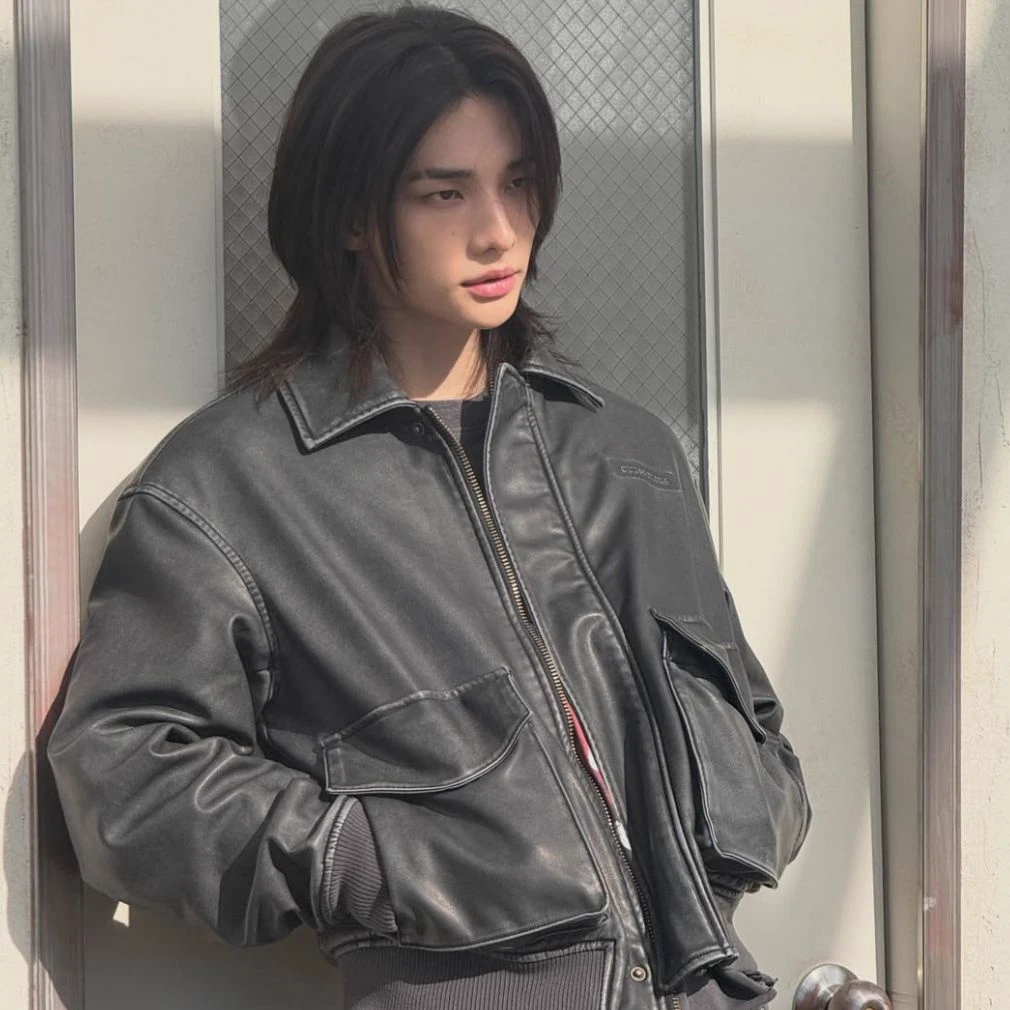 Hwang Hyunjin thumbnail