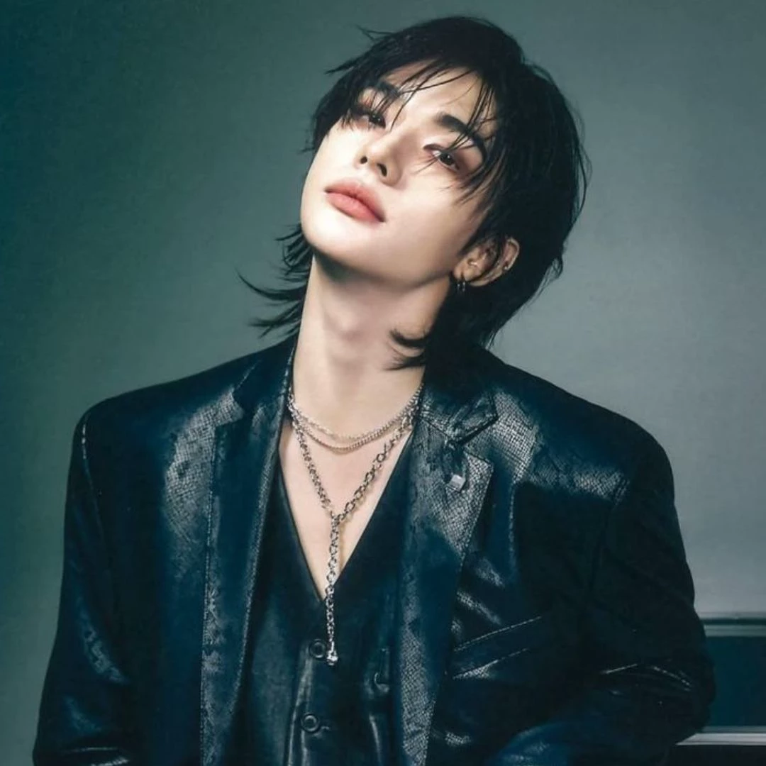 Hwang Hyunjin thumbnail