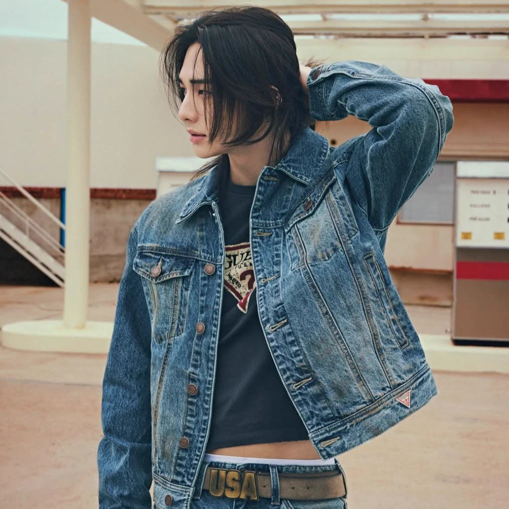 Hwang Hyunjin thumbnail