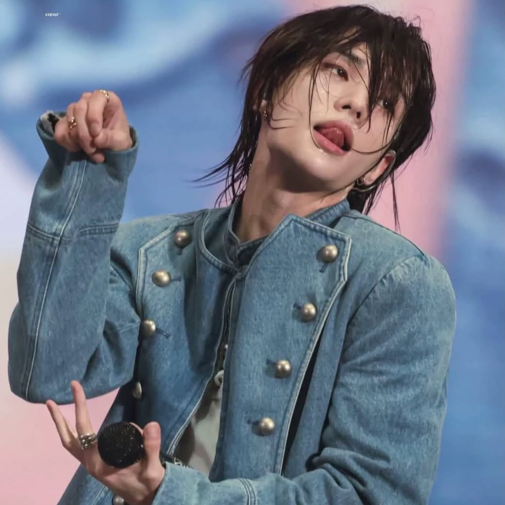 Hwang Hyunjin thumbnail