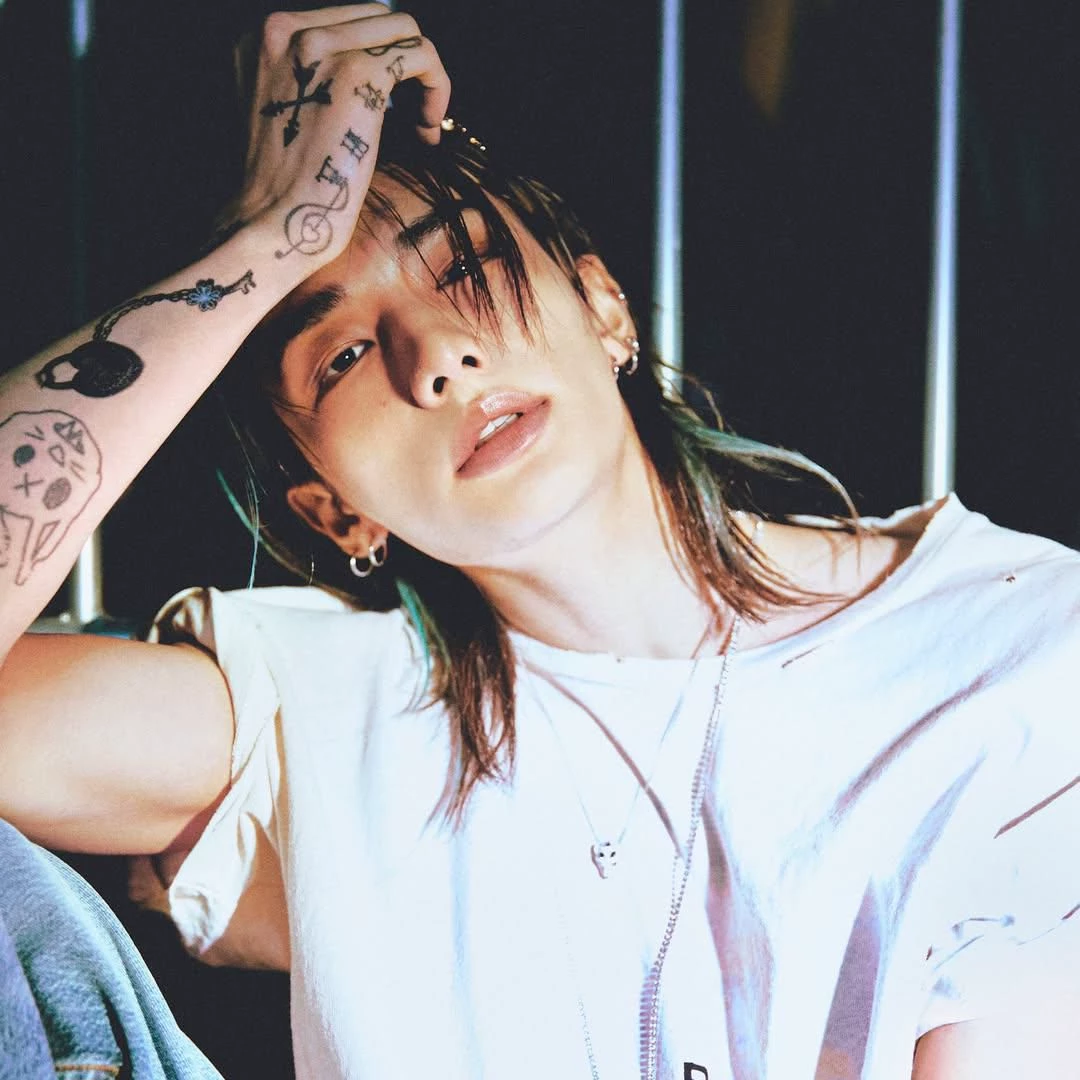 Hwang Hyunjin thumbnail