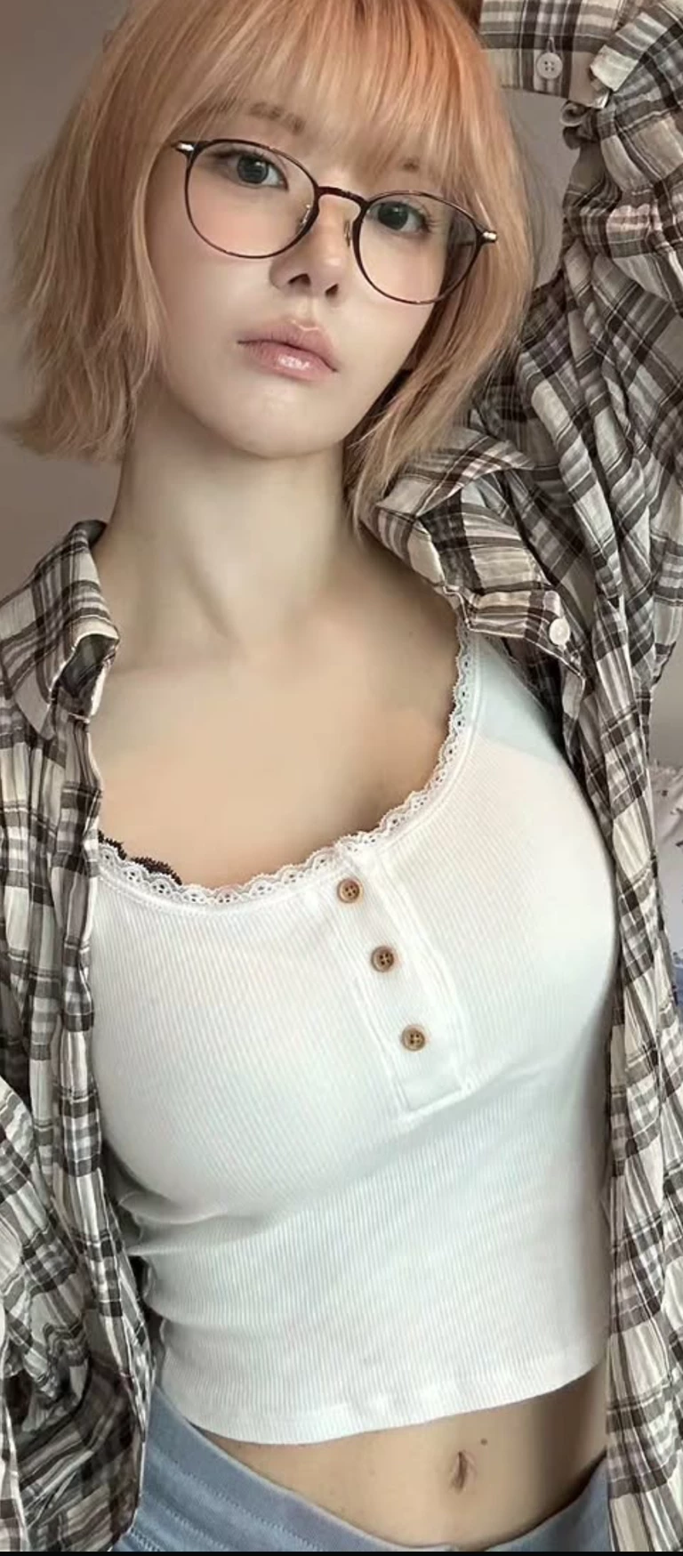 Sakura miyawaki thumbnail