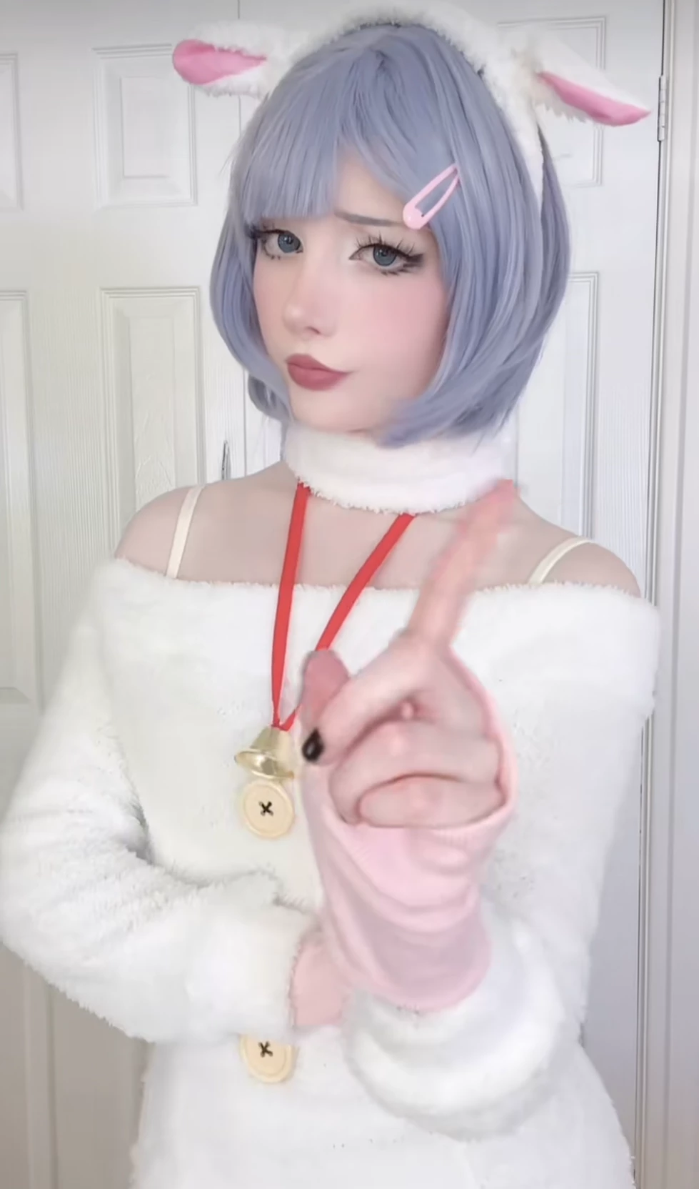 blue thumbnail