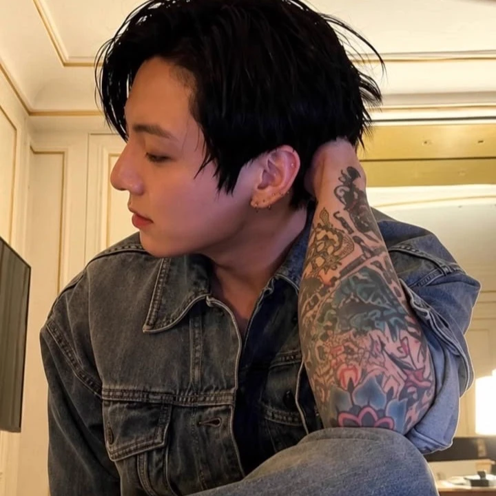 Jeon Jungkook thumbnail