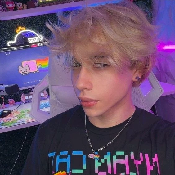 Skhones thumbnail
