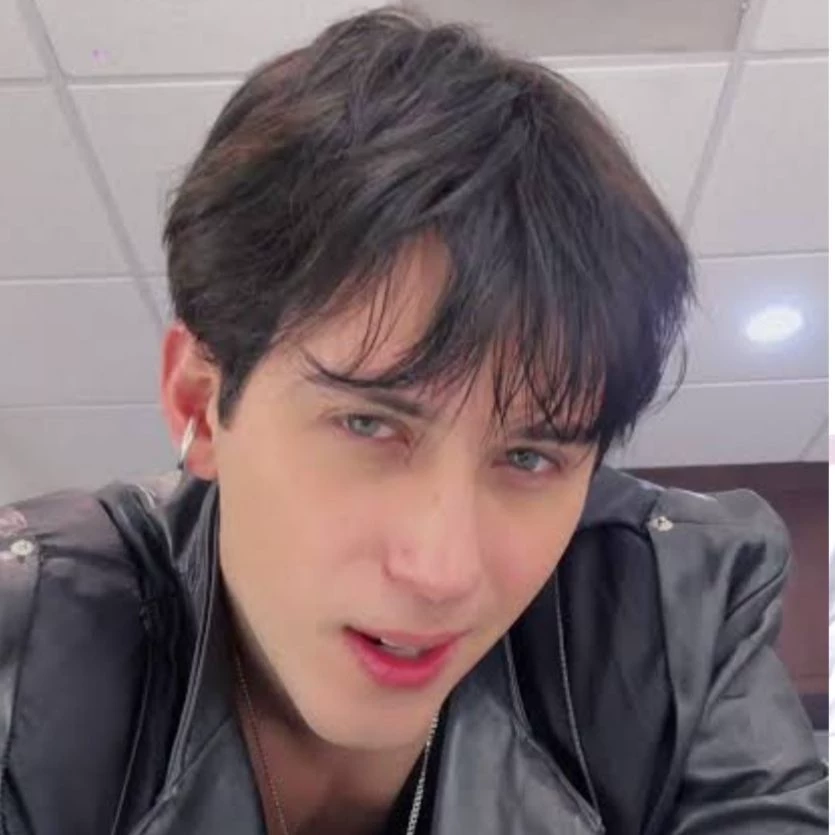 alejandro thumbnail