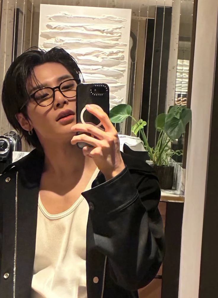 Yang Jeongin - BL thumbnail