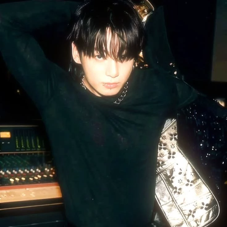 JUNGKOOK EX HUSBAND thumbnail
