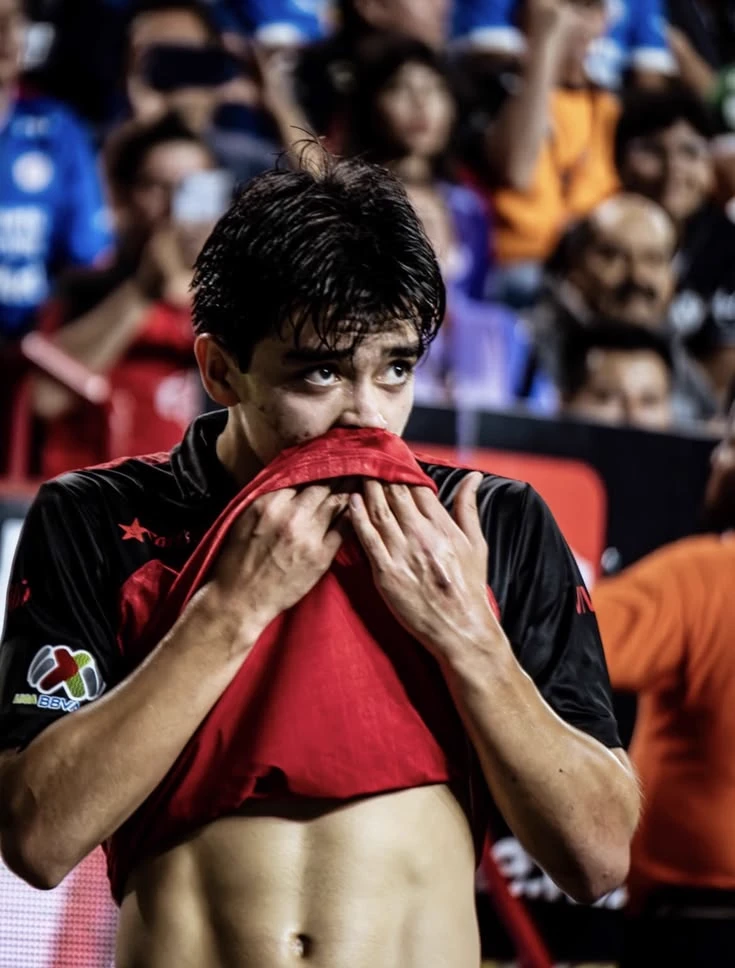 Gilberto Mora thumbnail