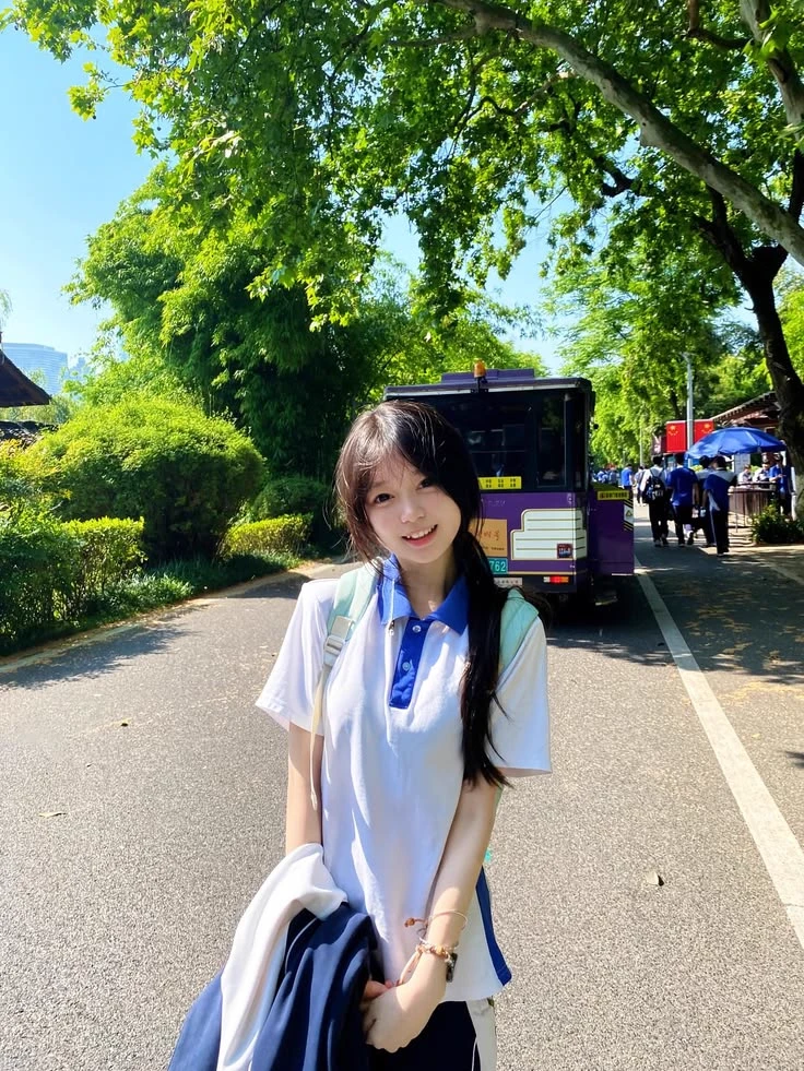 Song Jia thumbnail
