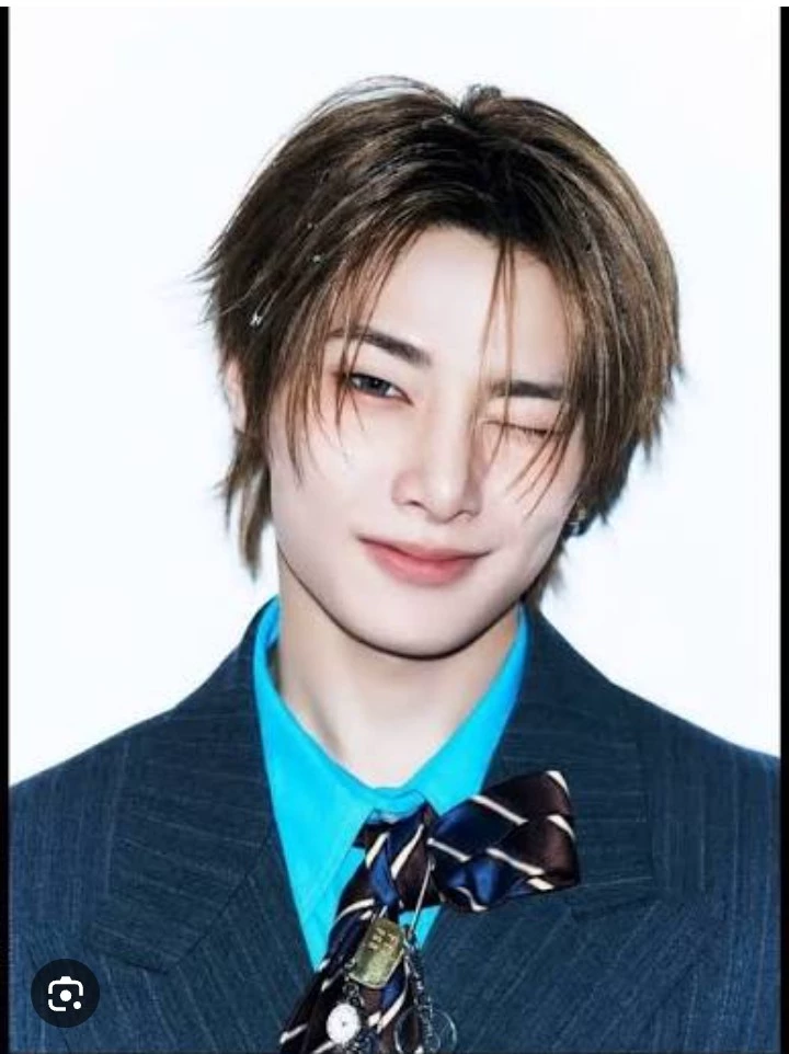 jeongin thumbnail
