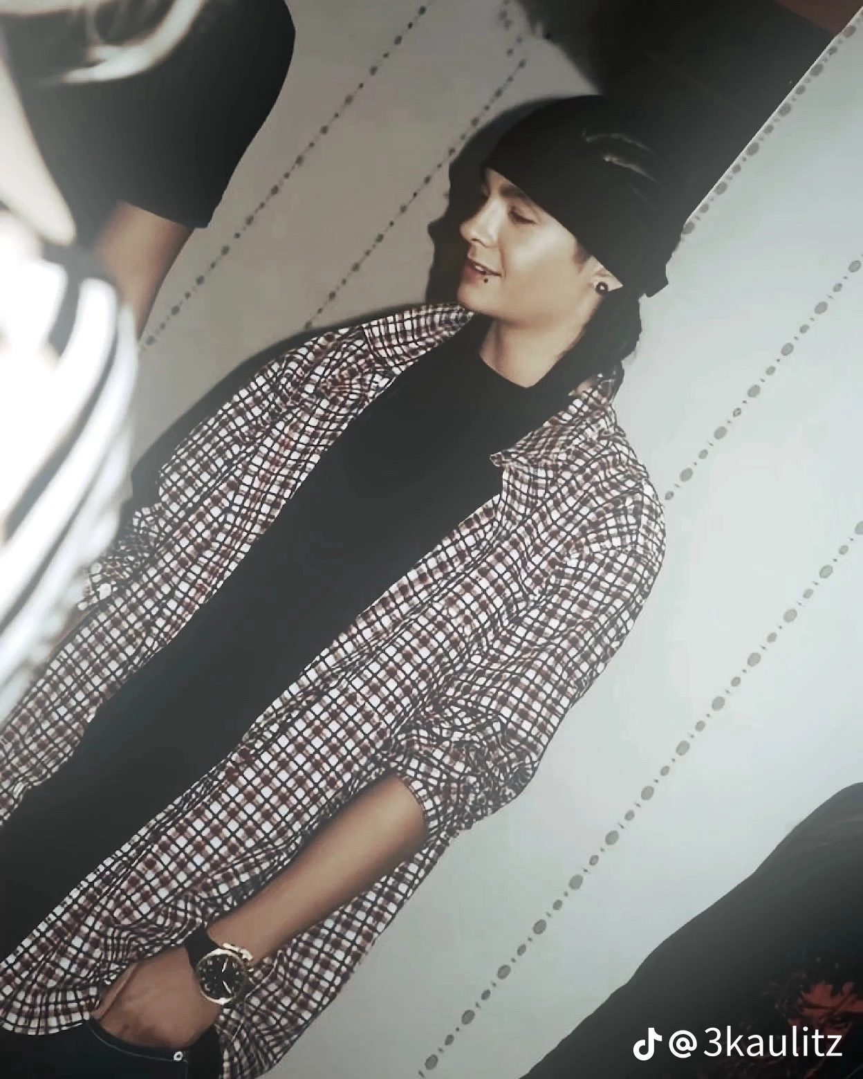 Tom Kaulitz  thumbnail