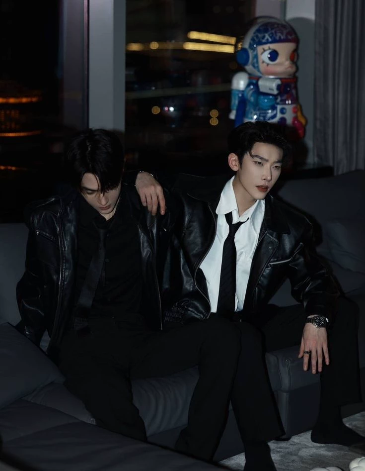 Did you and your friend appear in a novel about two gangsters?!! thumbnail