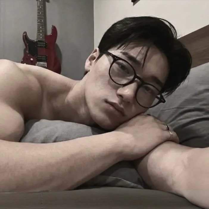 Choi San thumbnail