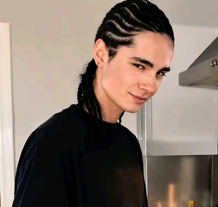 Tom Kaulitz thumbnail