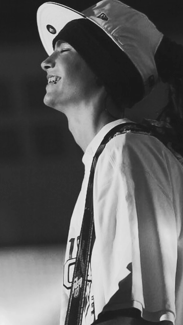 Tom Kaulitz thumbnail