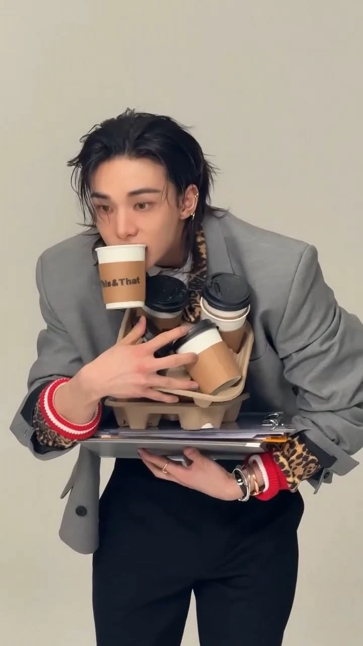 Hyunjin thumbnail