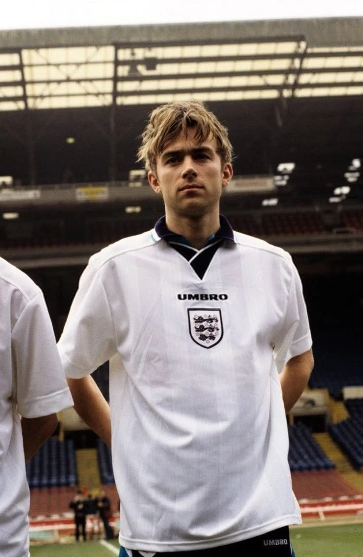 Damon Albarn thumbnail