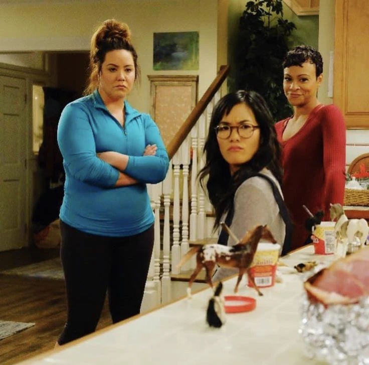 American Housewife  thumbnail