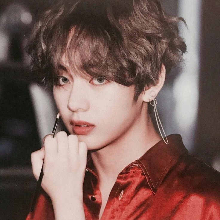 Taehyung's makeup artist thumbnail