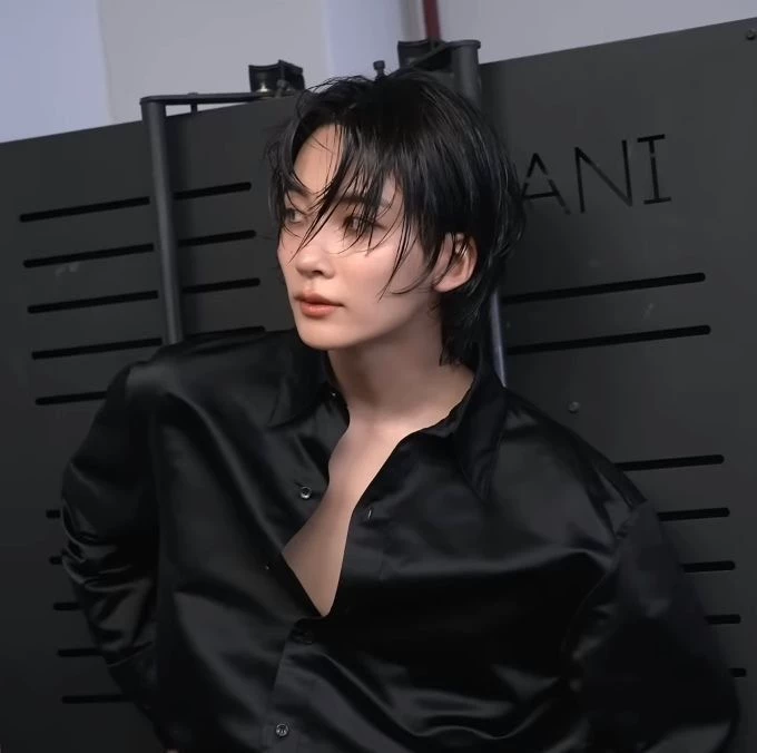 Yoon Jeonghan thumbnail