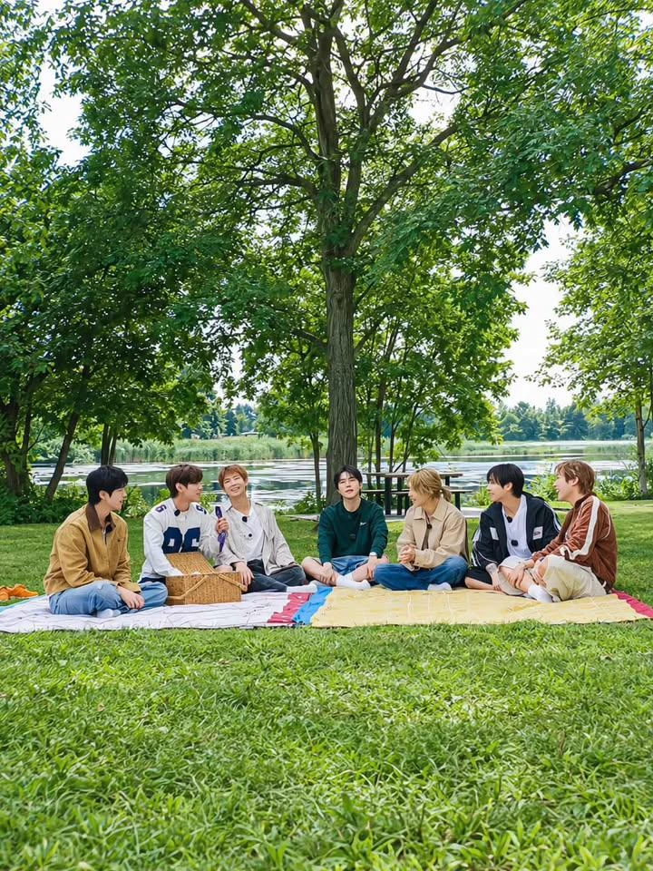 BTS the bottle thumbnail