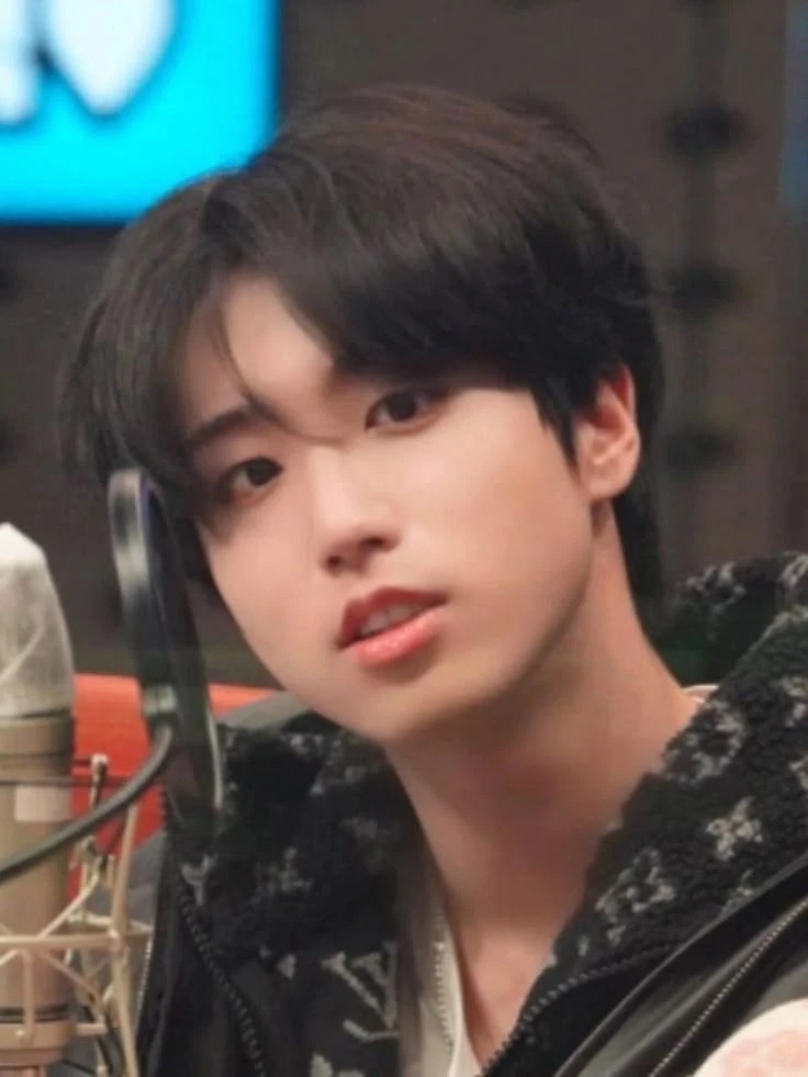 han jisung thumbnail