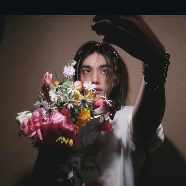 · 𝓛vy