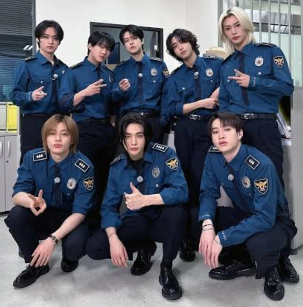 Stray kids (Police) thumbnail