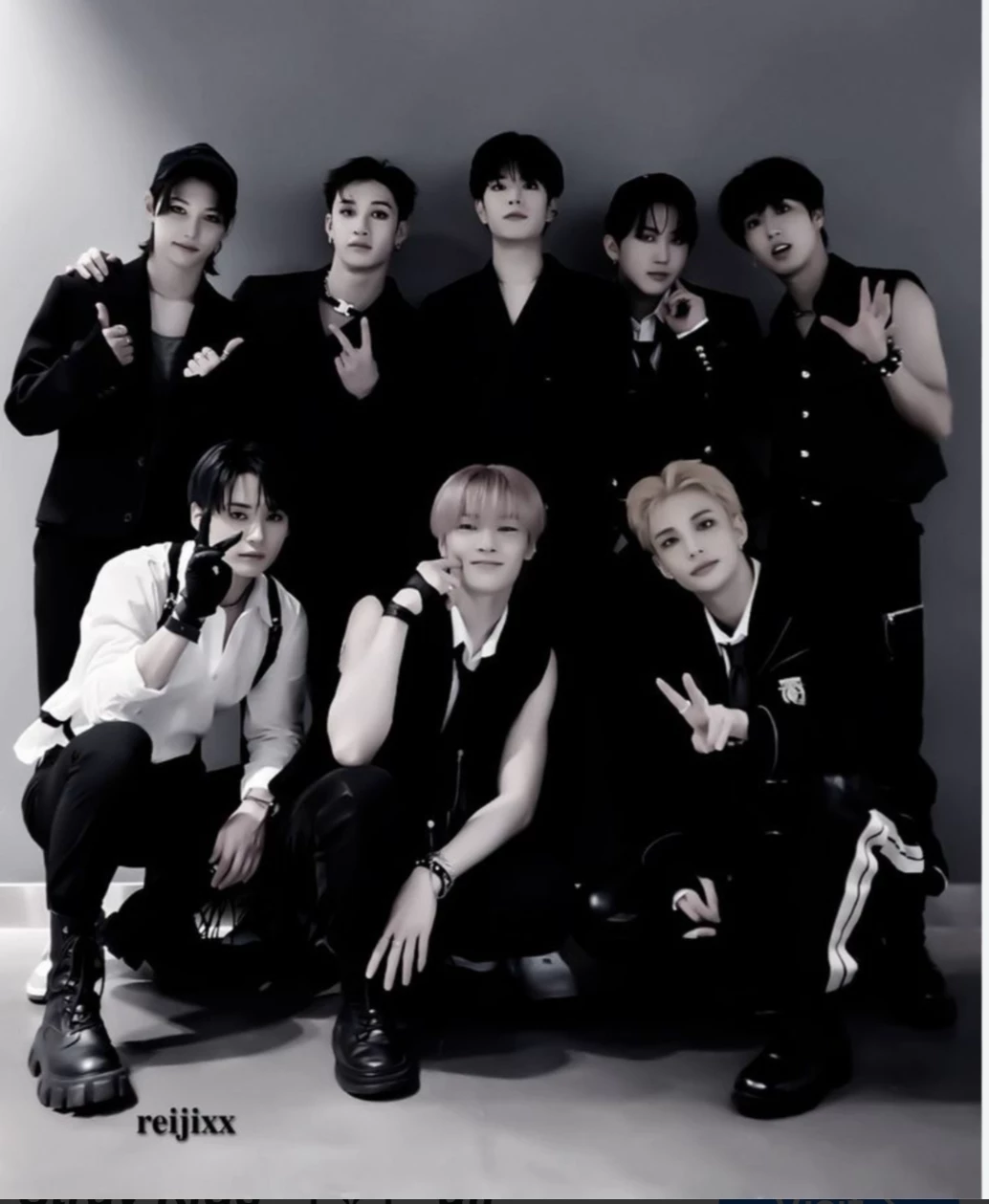 Stray kids-Mafia thumbnail
