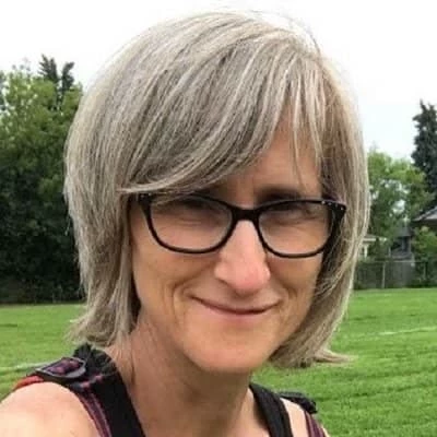 vegan teacher at the cafe thumbnail