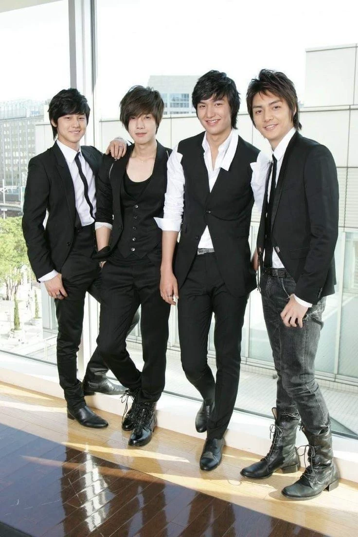 Jun-pyo, Ji-hoo, Yi-jung, Woo-bin, Jan-di thumbnail