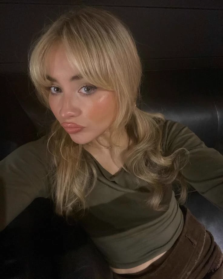Sabrina Carpenter thumbnail