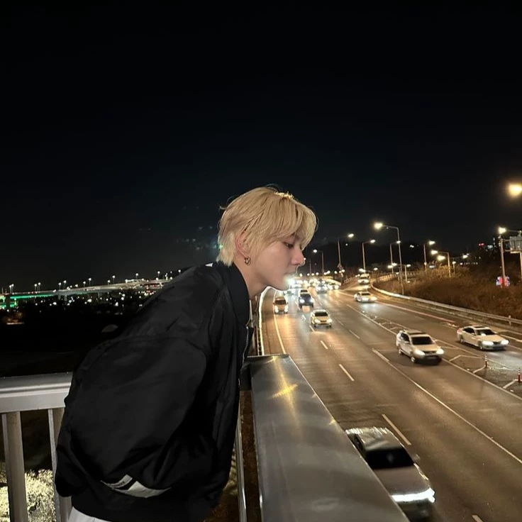 Yang Jungwon thumbnail