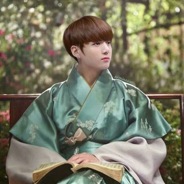 Crown Prince Jungkook. thumbnail