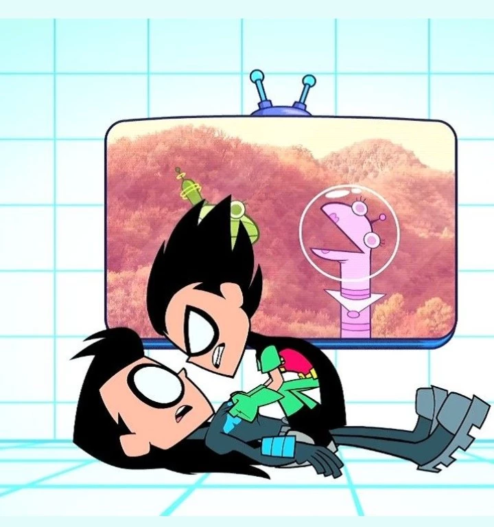 Robin vs Nightwing thumbnail