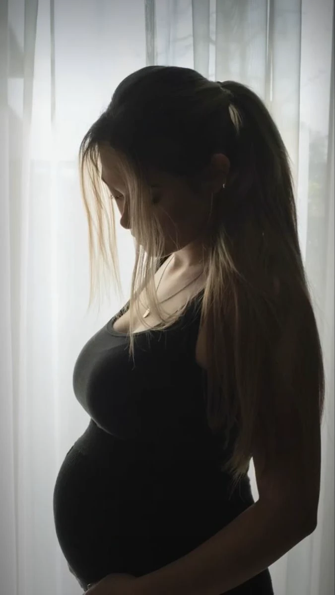 Pregnant Mistress thumbnail