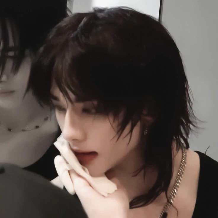 Hyunjin thumbnail