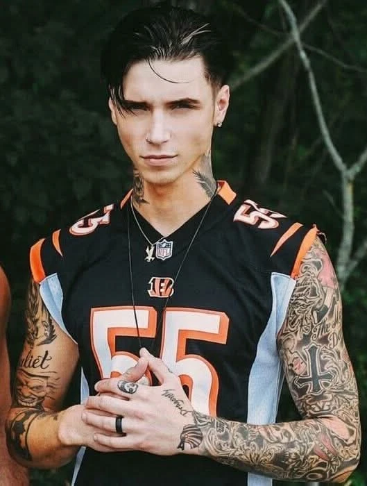 Andy Dennis Biersack thumbnail