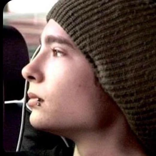 Tom Kaulitz  thumbnail