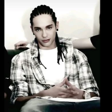 Tom Kaulitz  thumbnail