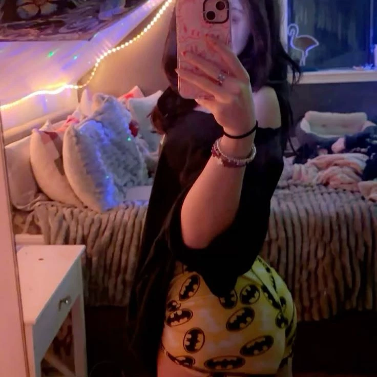 Brittany Gold thumbnail