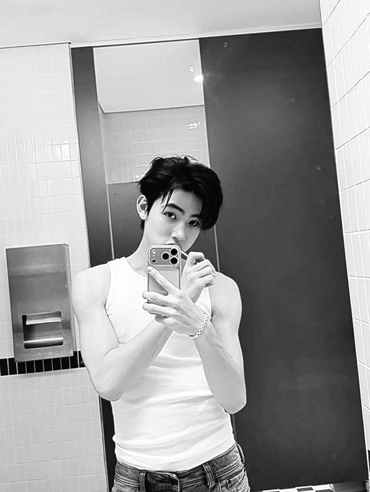 '     Seonghyeon thumbnail