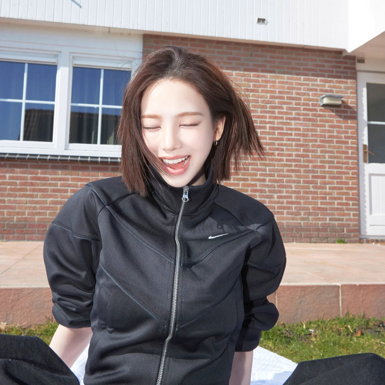 Karina thumbnail