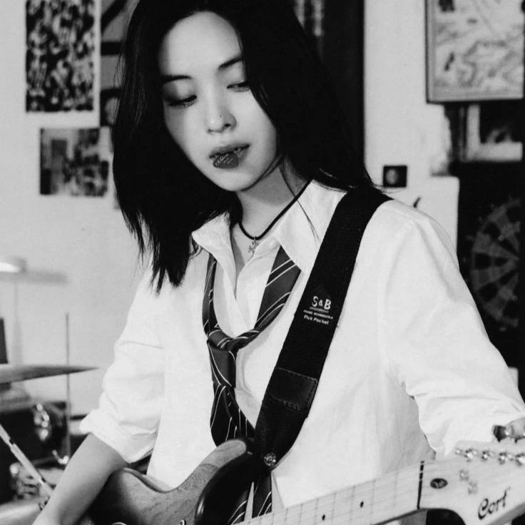 Shin Ryunjin/ GL-WLW thumbnail