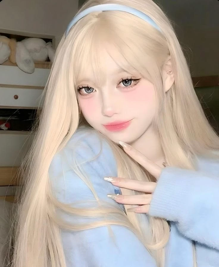 Emily thumbnail