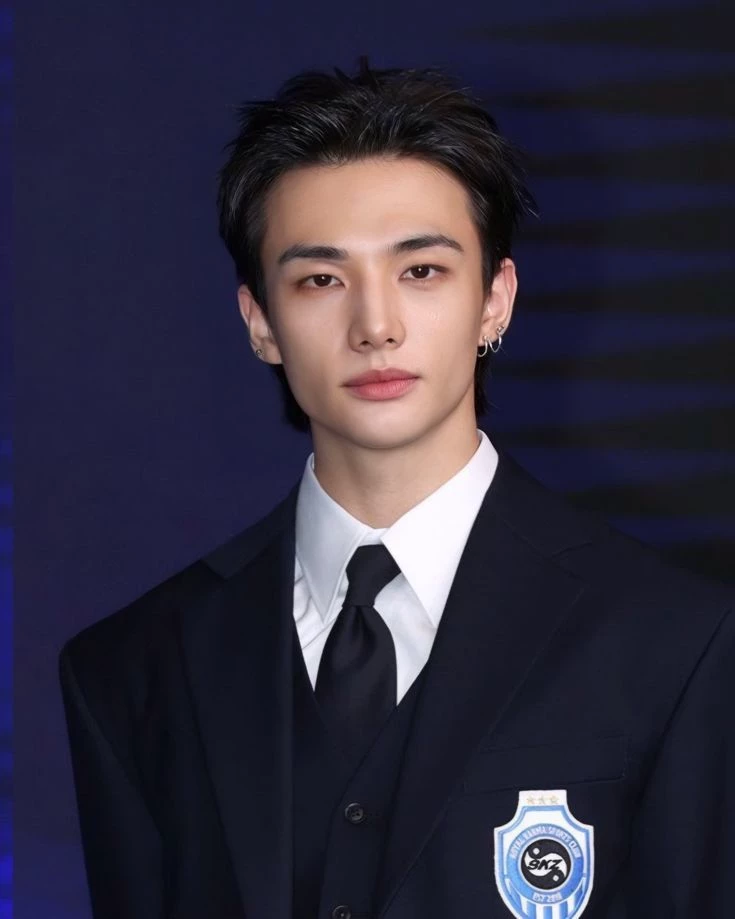 Hwang Hyunjin  thumbnail
